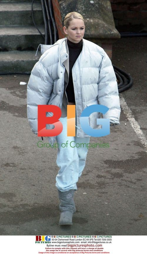 Alan Davies and Jennifer Ellison on "The Brief" set