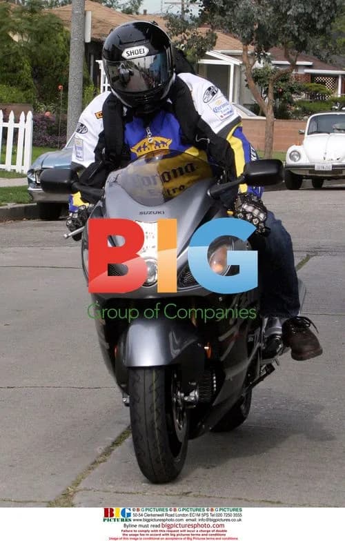Ben Affleck Buys New Motorcycle in Venice