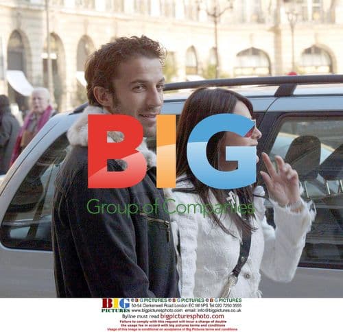 Alessandro Del Piero and wife strolling in Paris