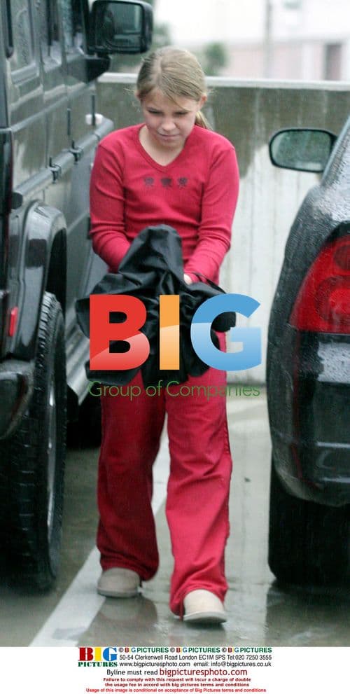 Diane Keaton and Daughter Shop