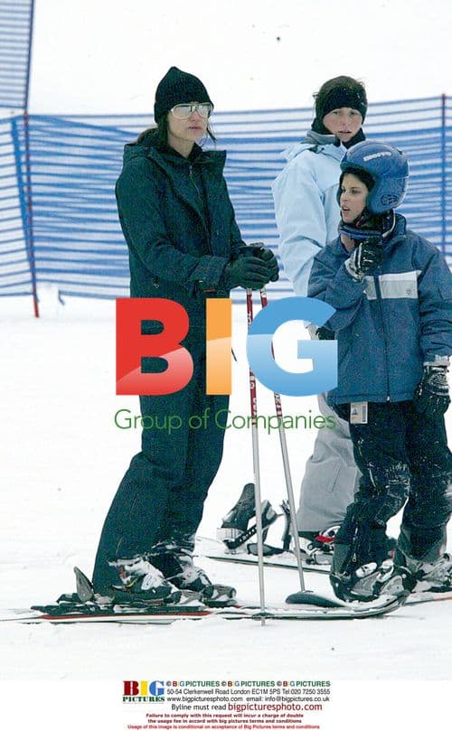 Demi, Ashton, Bruce and Rumer skiing in Sun Valley
