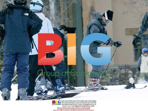 Demi Moore, Ashton Kutcher and Bruce Willis skiing