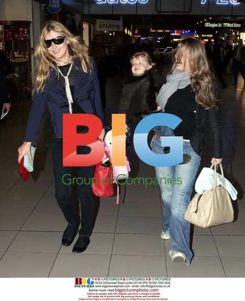 Kate Moss and Daughter Depart for NY