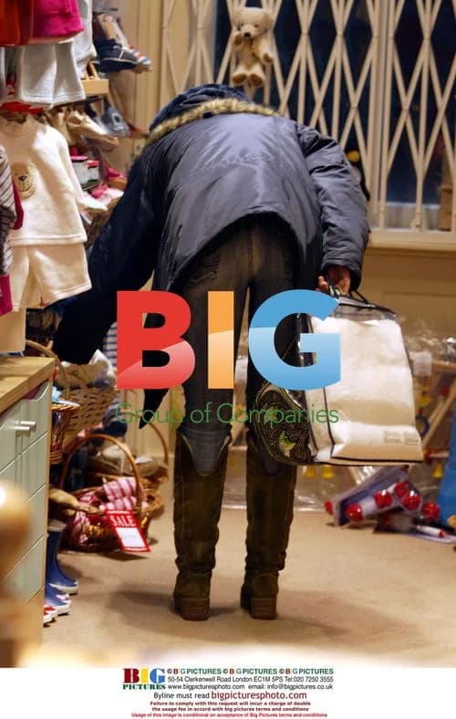 Minnie Driver Shopping for Baby Clothes
