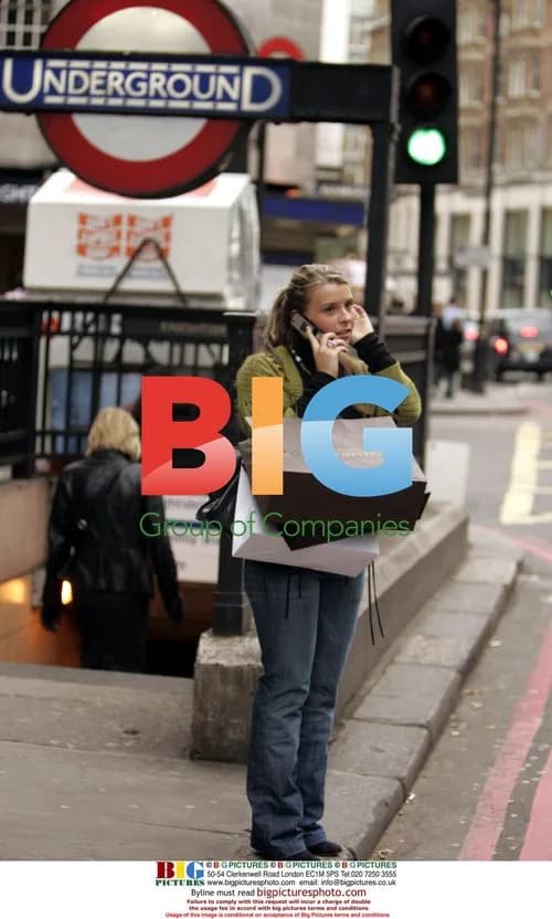 Coleen McLoughlin Shopping