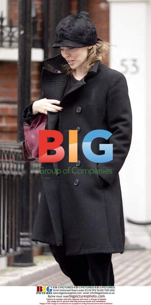 Kylie Minogue Heads to Rehearsals