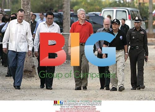 Bill Clinton and George Bush visit tsunami memorial
