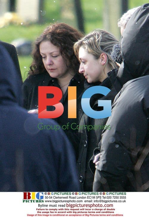 Corrie cast films funeral in snow