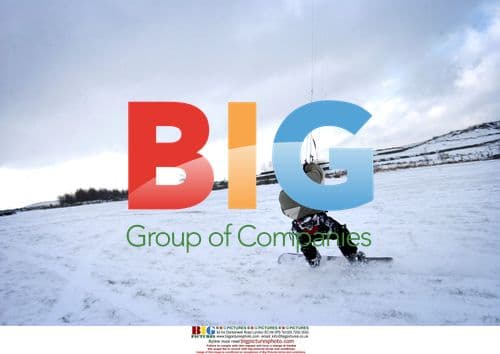 Locals Powerkite on Saddleworth Moor