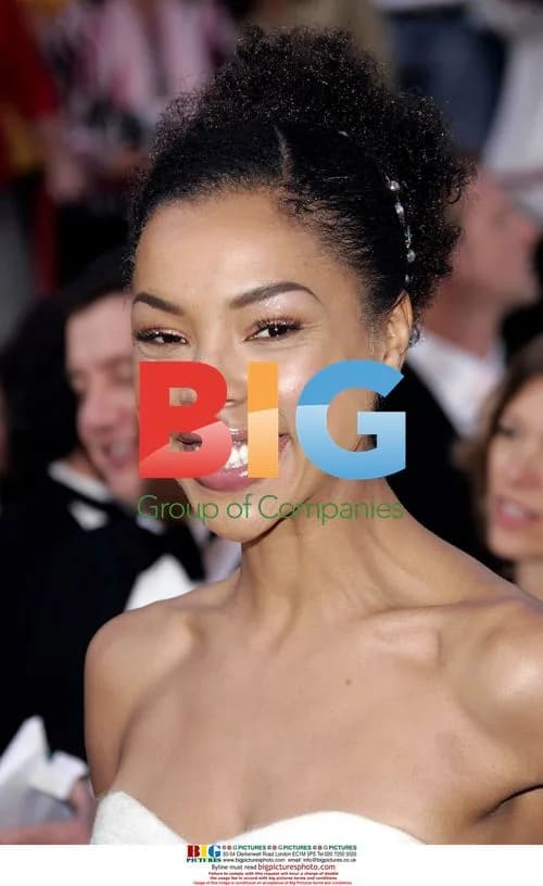 Sophie Okonedo at 2005 Oscars