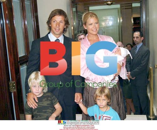 Valeria Mazza Leaves Hospital After Birth