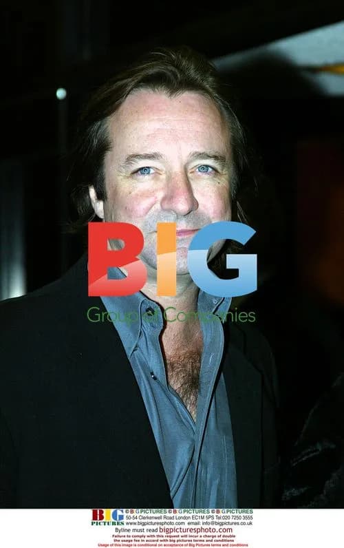 Neil Pearson at Closer movie premiere