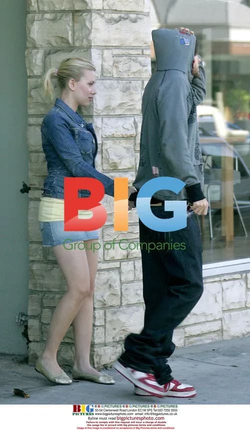 Scarlett and Jared Leto shop in Hollywood