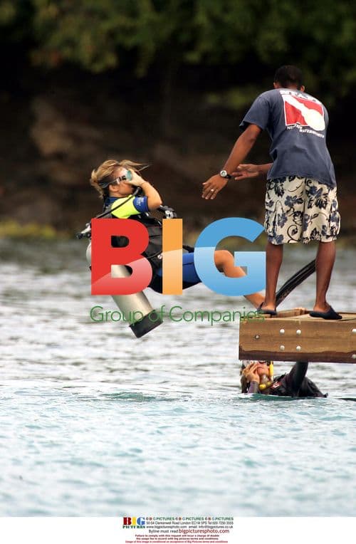 Geri Halliwell Goes Scuba Diving in Caribbean