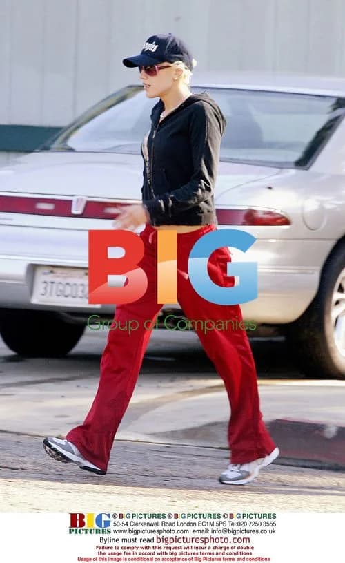 Gwen Stefani takes a stroll in LA