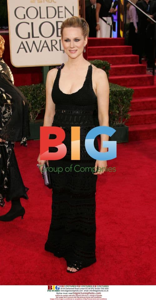 Actress LAURA LINNEY at Golden Globe Awards 2005
