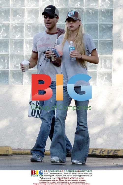 Enrique Iglesias and Anna Kournikova in Miami