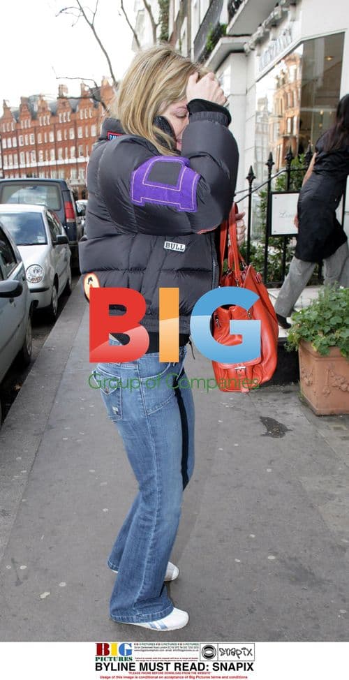 Kim Cattrall Visits Beauty Salon in London