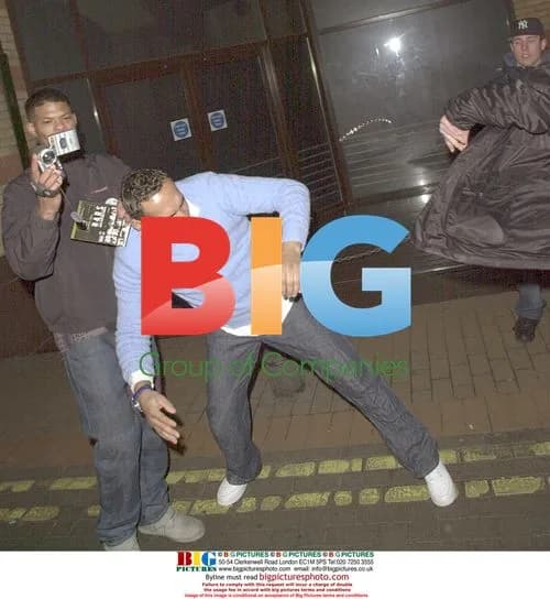 Kieron Dyer Confronted by Paparazzi