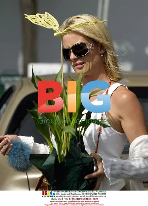 Nicollette Sheridan Shops for Flowers on July 4th