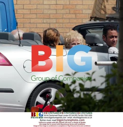 Coronation Street stars film in Manchester