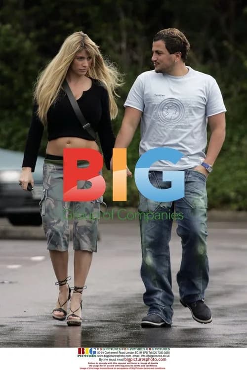 Katie Price and Peter Andre Shoppping at M&S