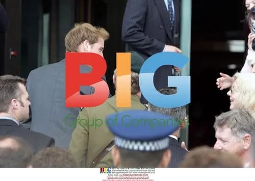 Prince William attends Auckland Cenotaph memorial