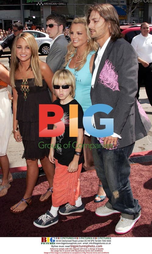 Britney Spears & Family at 'Charlie and the Chocolate Factory' Premiere