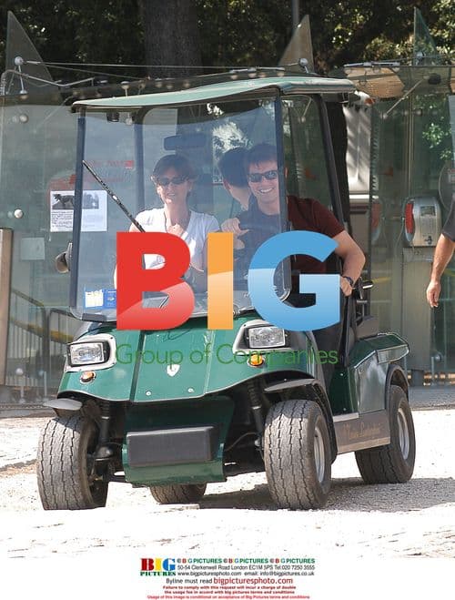 Tom Cruise filming 'Mission: Impossible 3' in Rome