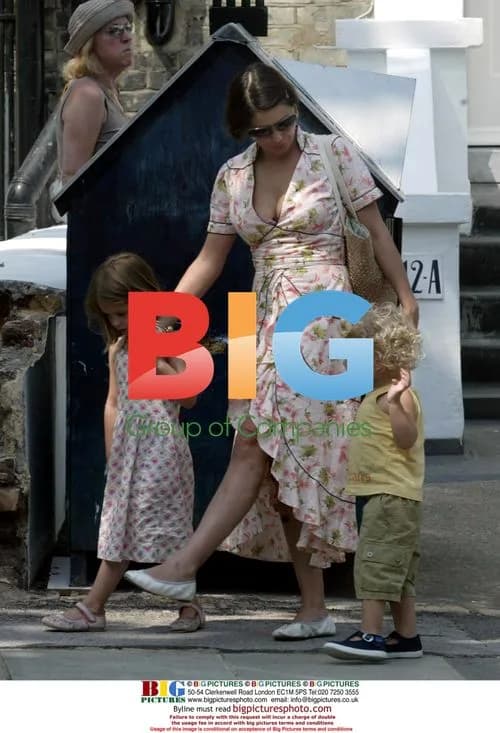 Sadie Frost leaves home to pick up kids