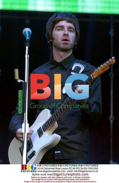 Oasis Play O2 In The Park