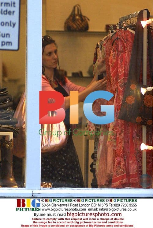 Celebrity Love Island Winner Jayne Middlemiss Shops for New Clothes