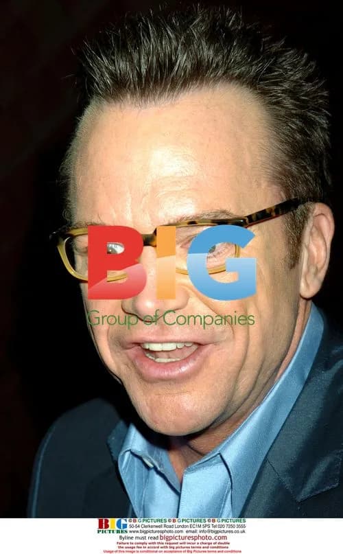 TOM ARNOLD Exits Ed Sullivan Theater