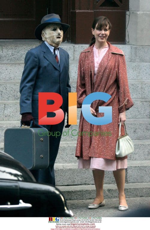 Nicole Kidman and Robert Downey Jr. filming 'Fur'