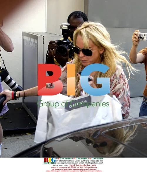 Lindsay Lohan and Nicole Richie Shopping