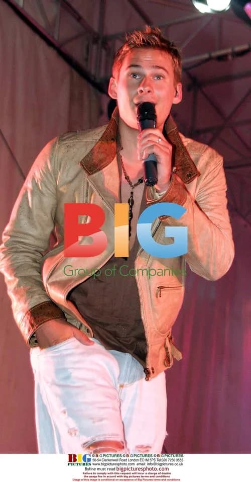 Lee Ryan on Stage at Signal 1's Live in the City