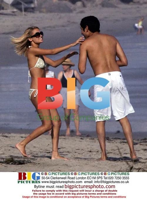 Nicole Richie Enjoying Malibu Beach