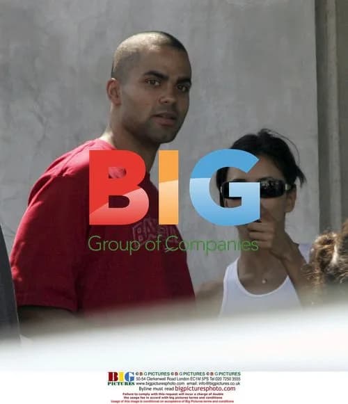 Eva Longoria and Tony Parker Shop in Beverly Hills