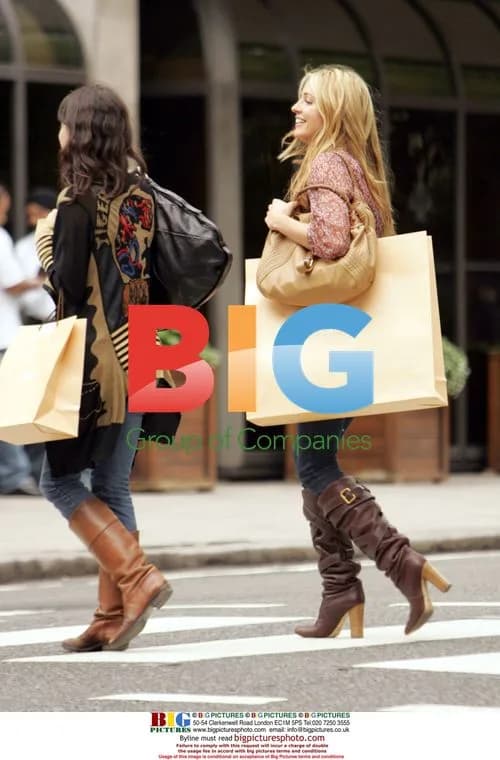 Cat Deeley shopping on Sloane Street