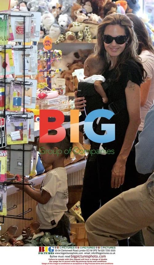 Angelina Jolie shops with kids in Malibu