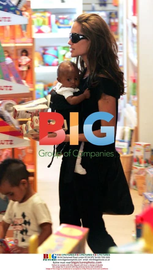 Angelina Jolie with Maddox and Zahara at Malibu toy shop