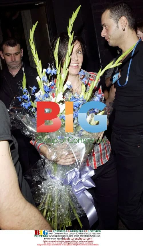 Sharleen Spiteri leaves Astoria club with flowers