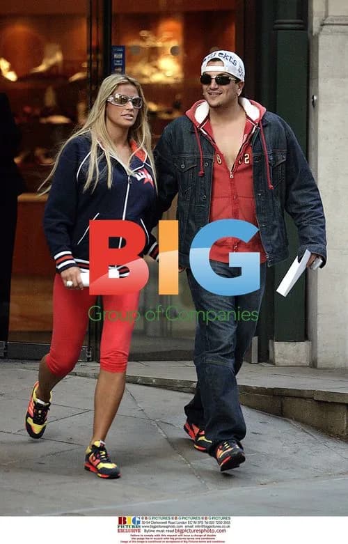 Jordan and Peter Andre Shop for Wedding