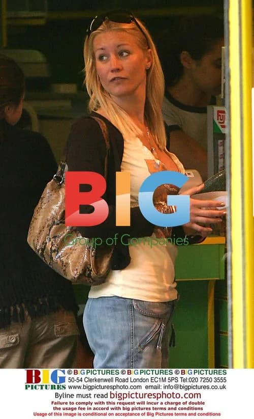 Denise Van Outen Out Shopping in London