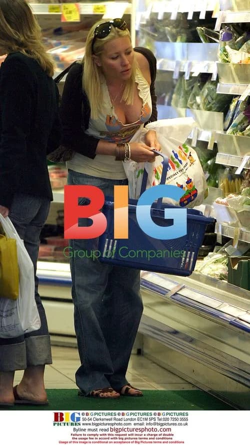Denise Van Outen Shopping in London