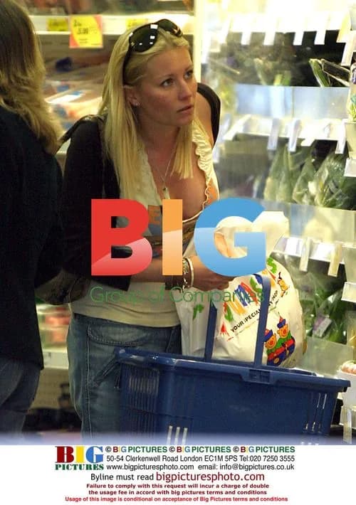 Denise Van Outen Shopping in London