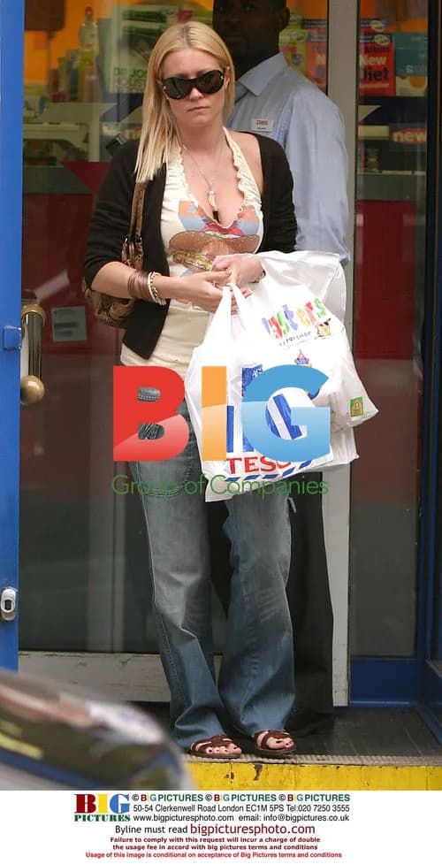 Denise Van Outen Out Shopping in London