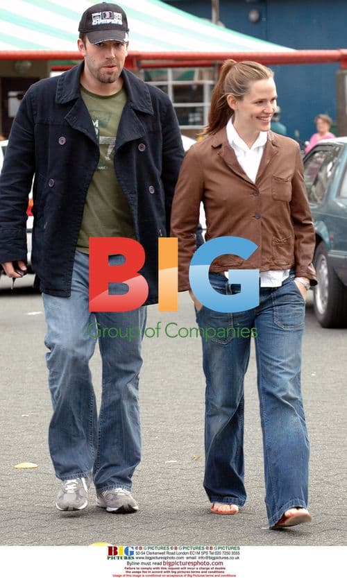 Engaged Ben Affleck and Jennifer Garner Enjoy Outing in Vancouver