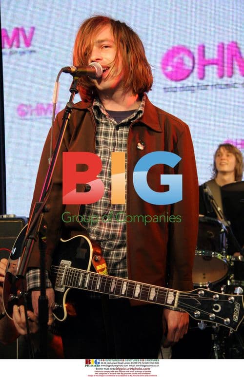 NINE BLACK ALPS Live in London