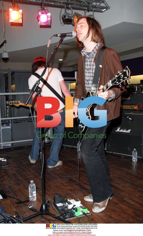 Band NINE BLACK ALPS playing live at HMV store